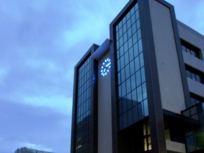 徳島大学常三島キャンパス ＬＥＤ大時計